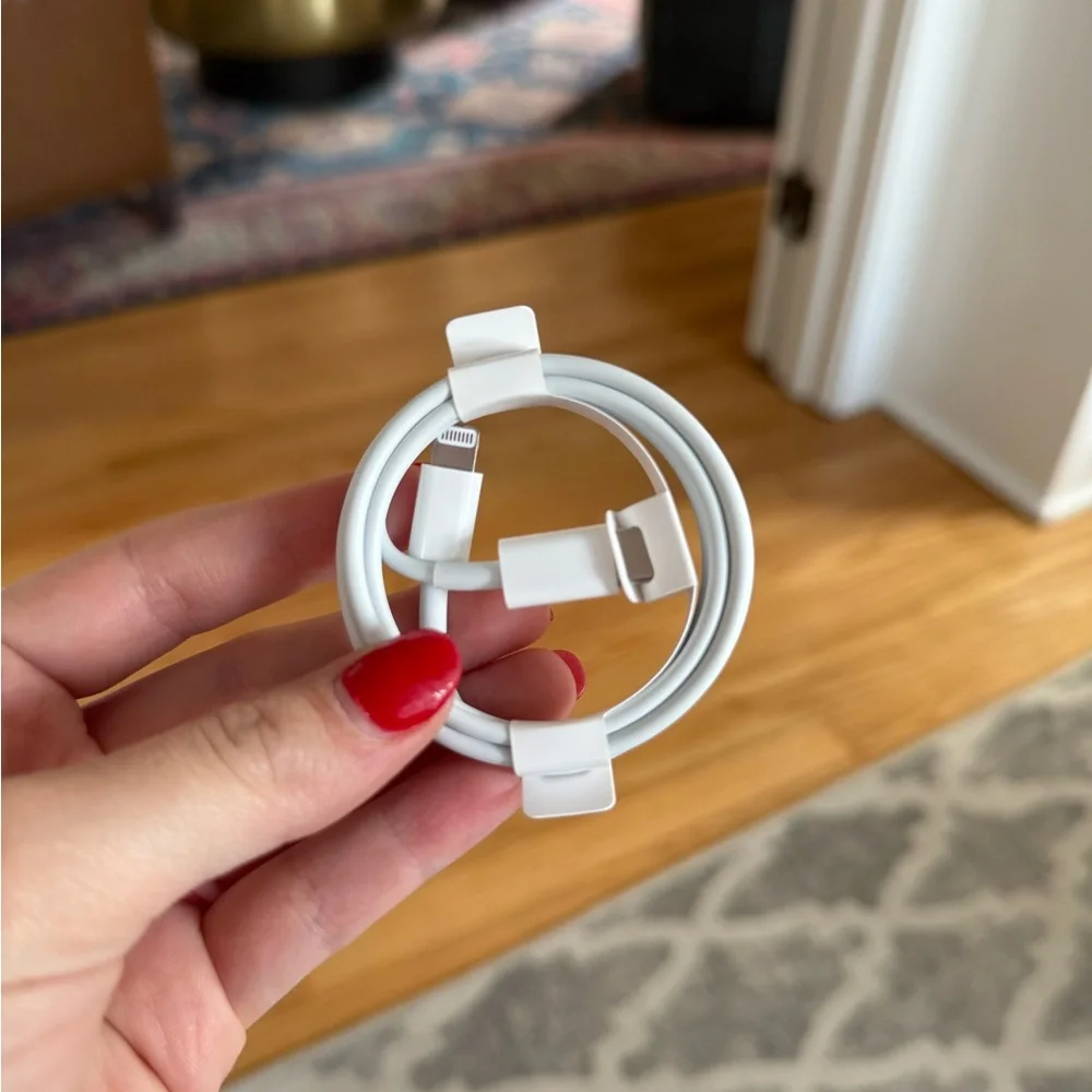 NWT Apple USB-C to Lightening Cable Charger